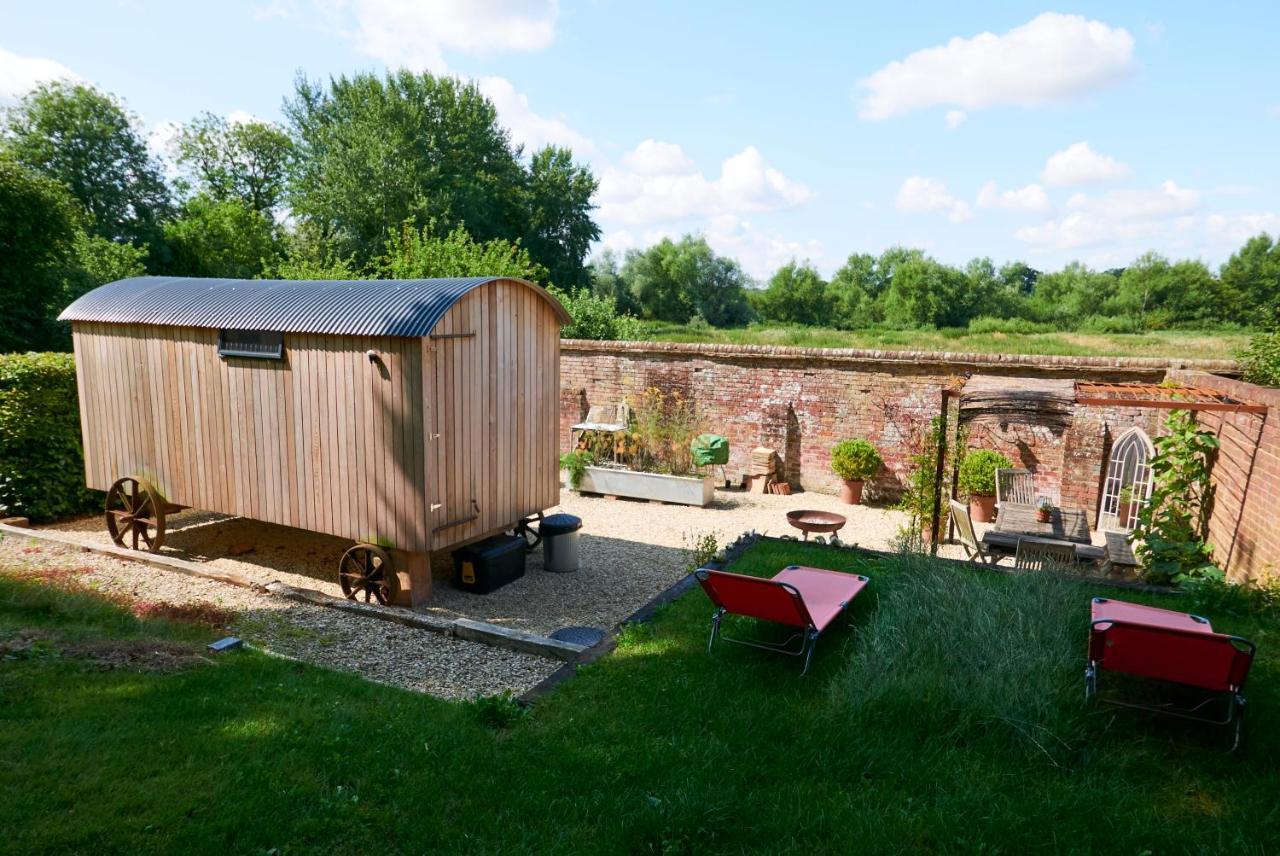 Alderbury Hut64 빌라 외부 사진